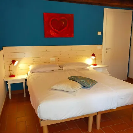 Le Dell'albero Bianco Con Uso Cucina Casa de hóspedes