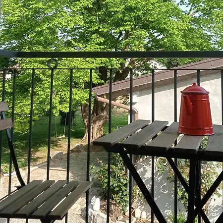 Le Dell'albero Bianco Con Uso Cucina Guest house